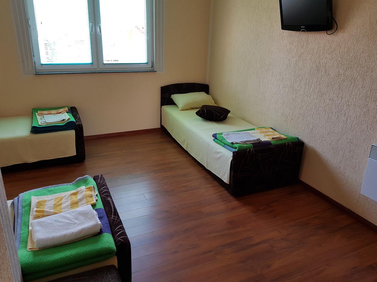 Pansion Baša Hotel Ustikolina Bagian luar foto