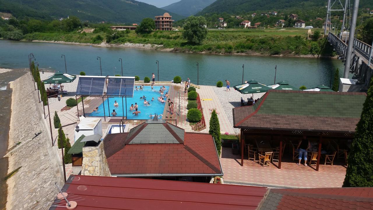 Pansion Baša Hotel Ustikolina Bagian luar foto