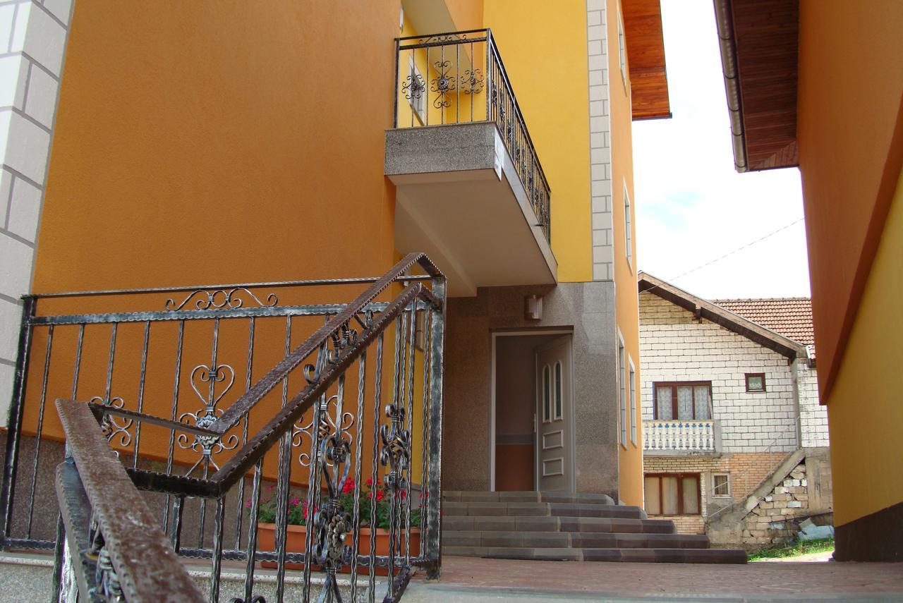 Pansion Baša Hotel Ustikolina Bagian luar foto