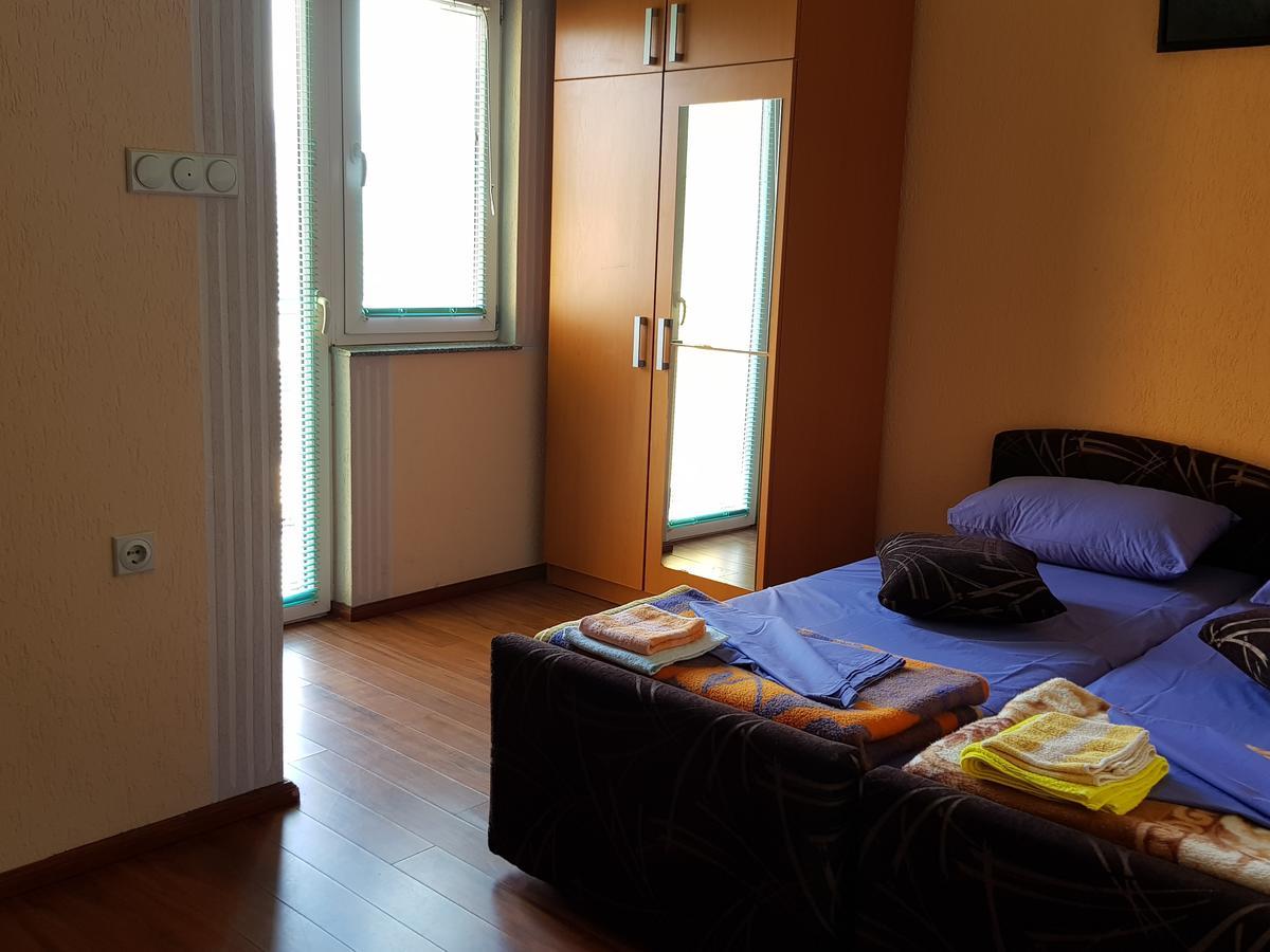 Pansion Baša Hotel Ustikolina Bagian luar foto
