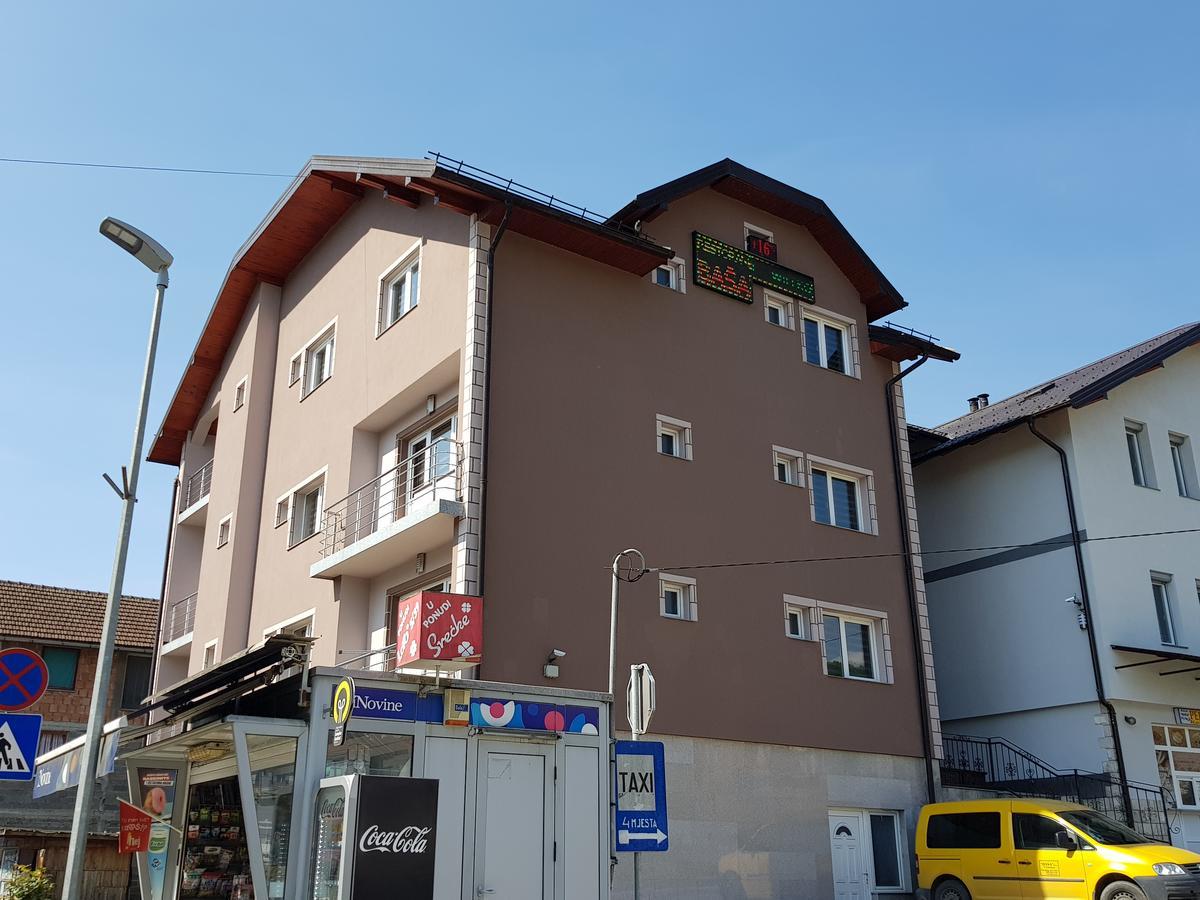 Pansion Baša Hotel Ustikolina Bagian luar foto
