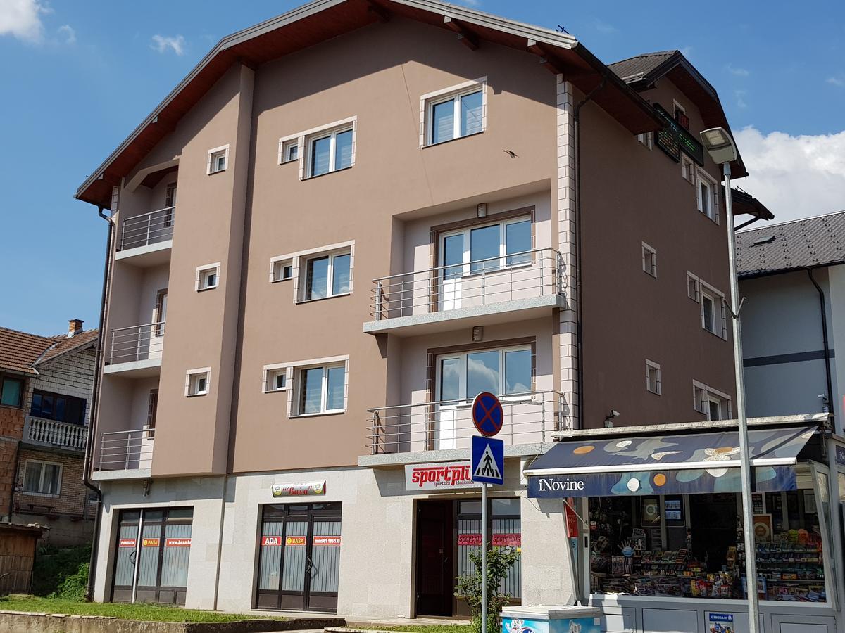 Pansion Baša Hotel Ustikolina Bagian luar foto
